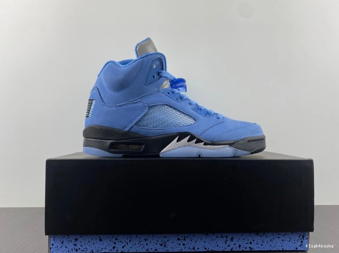 UNC DV1310-401 5 Air Jordan 0818